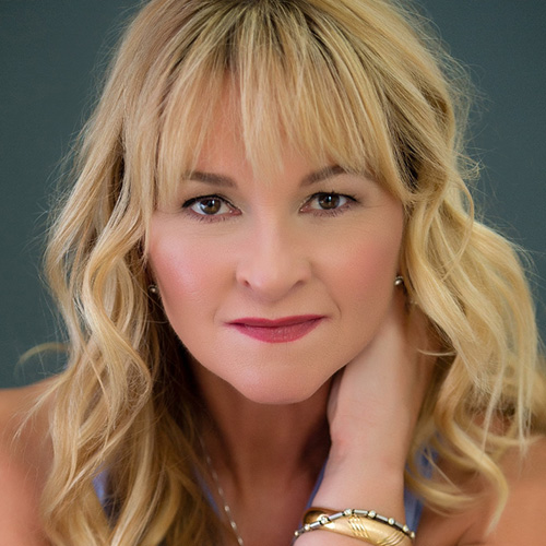 Carolyn Loucks profile image